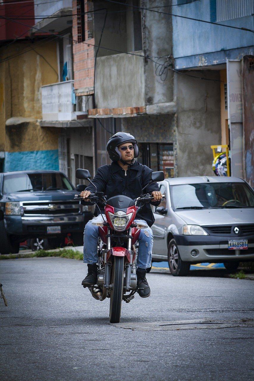 摩托车 骑士 男人 驾驶 车辆图片