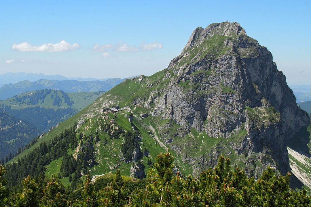 山 登山 阿根斯坦 阿尔高 坏基辛格小屋图片