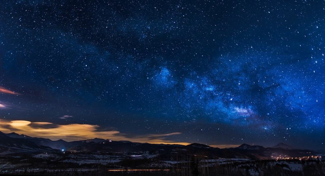 冬天 银河 星星 夜晚 农村图片