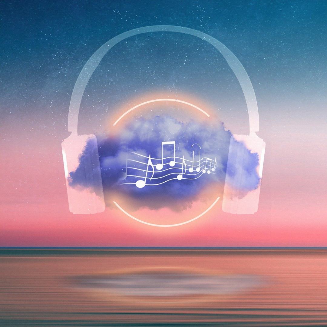 耳机 音乐 天空 云 清晰的声音图片