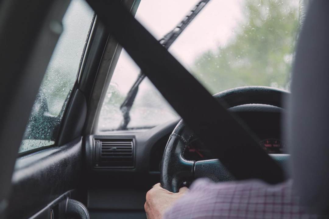 车 驾驶 司机 方向盘 腰带图片