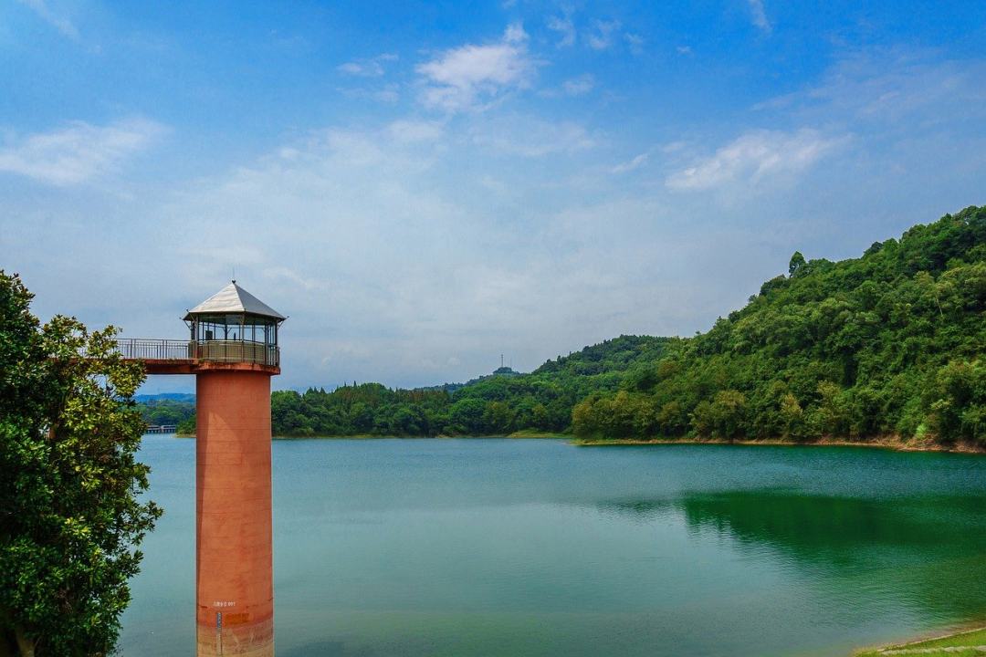 中国 成都 湖 白塔湖 天空图片